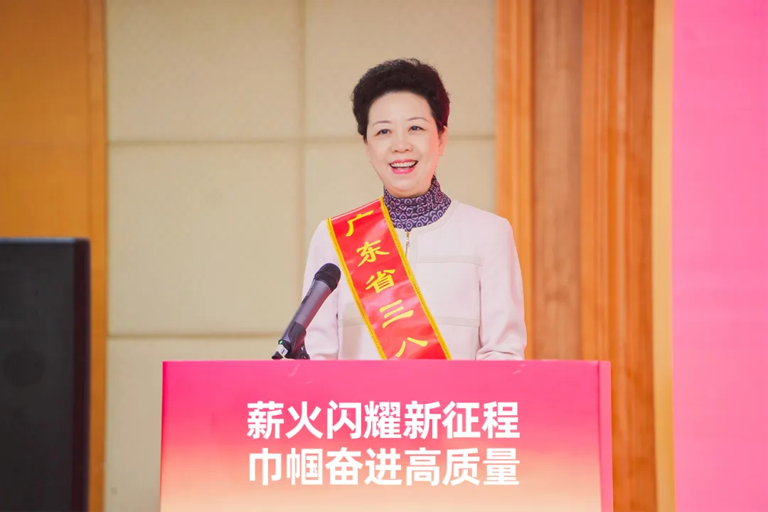 中国妇女报 | evo视讯李倩仪专访：以供应链为笔，绘行业新篇章